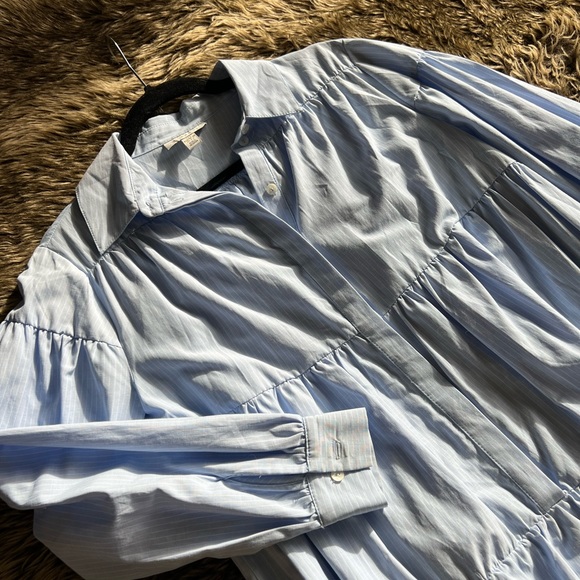 Blue collared button-up shirt - Picture 2 of 4